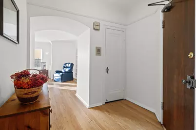 8037 Kenton Avenue #2S, Skokie, IL 60076 - Photo 4