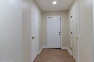 5644 Lyons St, Morton Grove, IL 60053 - Photo 16