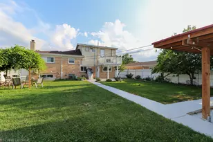 5644 Lyons St, Morton Grove, IL 60053 - Photo 6