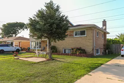 5644 Lyons Street, Morton Grove, IL 60053 - Photo 4