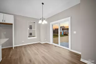 790 Cascade Dr, Marengo, IL 60152 - Photo 10