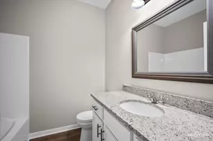 790 Cascade Dr, Marengo, IL 60152 - Photo 8