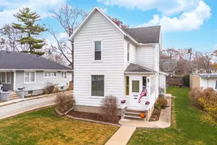 1014 N Mill St, Pontiac, IL 61764 - Photo 2