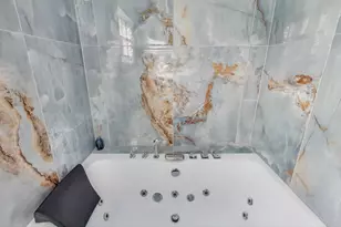 5935 W Henderson St, Chicago, IL 60634 - Photo 16