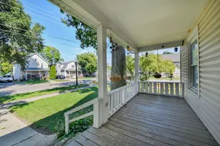 1045 Grand Blvd, Aurora, IL 60505 - Photo 6