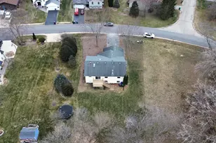 105 Constitution Dr, Poplar Grove, IL 61065 - Photo 42