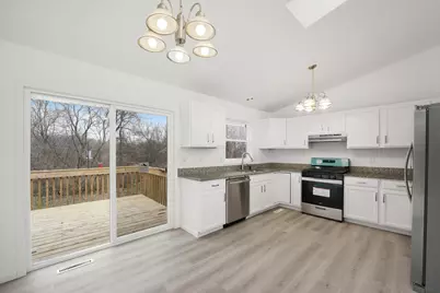 105 Constitution Drive, Poplar Grove, IL 61065 - Photo 2