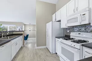 2460 Golf Ridge Cir, Naperville, IL 60563 - Photo 12