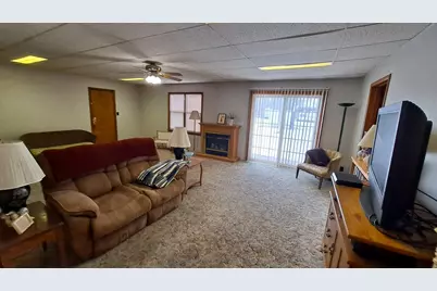 2585 E 450th Road, Oglesby, IL 61348 - Photo 4