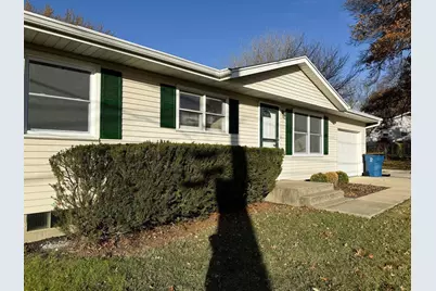 419 Ferris Street, Dixon, IL 61021 - Photo 2