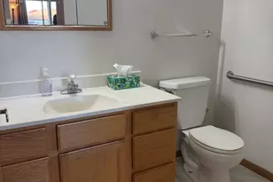 807 Village Ln, Sterling, IL 61081 - Photo 14