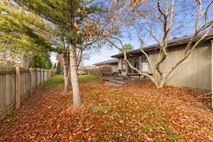 10501 Cindy Jo Ave, Huntley, IL 60142 - Photo 28