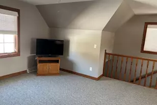 206 S Cherry St, Crescent City, IL 60928 - Photo 6