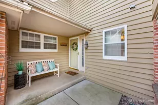 519 Shagbark Dr, Elgin, IL 60123 - Photo 2