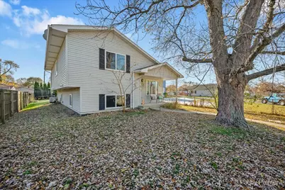 2703 21st Street, Zion, IL 60099 - Photo 1