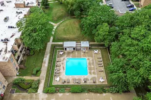 1926 Prairie Square, Schaumburg, IL 60173 - Photo 18