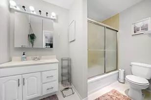 1926 Prairie Square, Schaumburg, IL 60173 - Photo 12