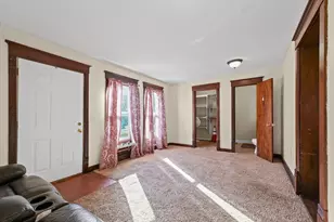 110 W Warren St, Saint John, IL 61873 - Photo 4
