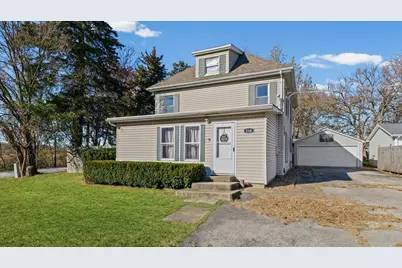 110 W Warren Street, Saint John, IL 61873 - Photo 2