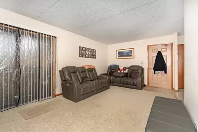 1472 N Rock Run Drive #1B, Crest Hill, IL 60403 - Photo 4