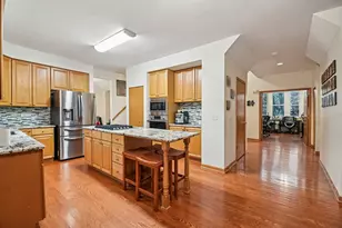 14355 Spring Meadow Ct, Libertyville, IL 60048 - Photo 12