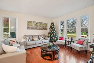 14355 Spring Meadow Ct, Libertyville, IL 60048 - Photo 6