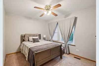 14355 Spring Meadow Court, Libertyville, IL 60048 - Photo 32