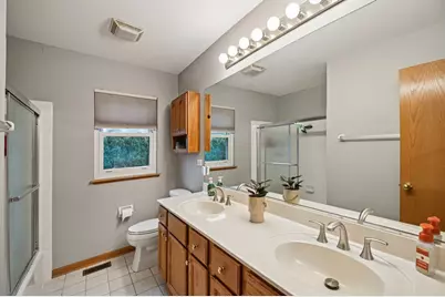 14355 Spring Meadow Court, Libertyville, IL 60048 - Photo 40