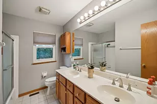 14355 Spring Meadow Ct, Libertyville, IL 60048 - Photo 40