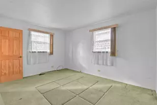 8766 S 83rd Ct, Hickory Hills, IL 60457 - Photo 8