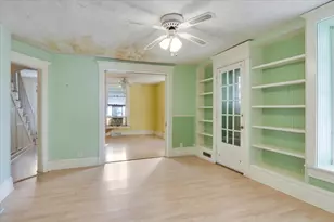109 W Mulberry St, Bloomington, IL 61701 - Photo 16