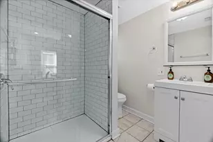 2338 W 18th Pl, Chicago, IL 60608 - Photo 12