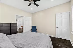 2338 W 18th Pl, Chicago, IL 60608 - Photo 10