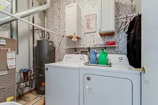 2525 Park Ridge Ct, Crest Hill, IL 60403 - Photo 16