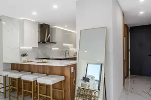 1030 N State St, Chicago, IL 60610 - Photo 20