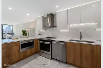 1030 N State Street #21J, Chicago, IL 60610 - Photo 22
