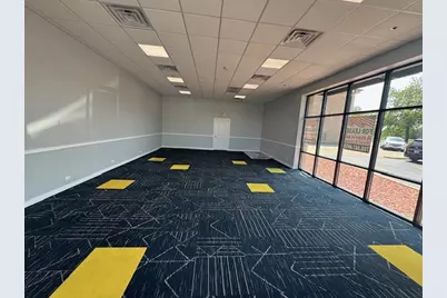 7929 W Cermak Road #I, North Riverside, IL 60546 - Photo 8