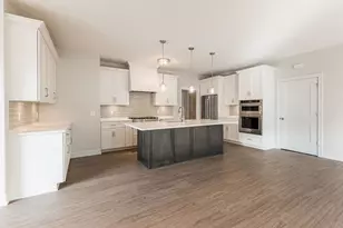 559 Stearn Dr, Genoa, IL 60135 - Photo 6