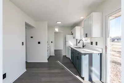 508 Pembroke Road SW, Poplar Grove, IL 61065 - Photo 8