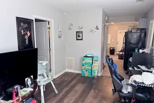 12025 S Bishop St, Chicago, IL 60643 - Photo 4