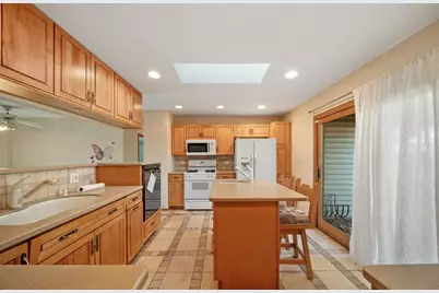 6623 Patton Drive, Woodridge, IL 60517 - Photo 2