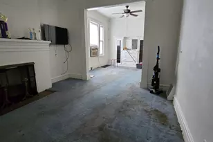 7554 S St Lawrence Ave, Chicago, IL 60619 - Photo 2