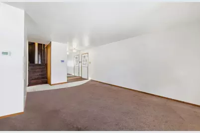 18941 Cypress Avenue, Country Club Hills, IL 60478 - Photo 12