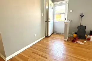 1378 Buffalo Ave, Calumet City, IL 60409 - Photo 2