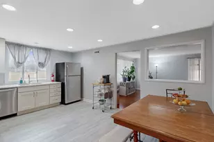 86 Broadway Ave, Chicago Heights, IL 60411 - Photo 2