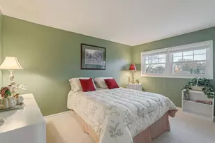 2407 N Hickory Ln, Arlington Heights, IL 60004 - Photo 16