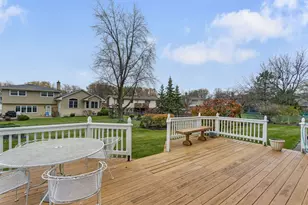 2407 N Hickory Ln, Arlington Heights, IL 60004 - Photo 22