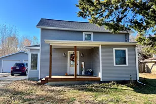 409 N Central St, Tolono, IL 61880 - Photo 2