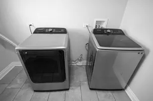 7916 McVicker Ave, Burbank, IL 60459 - Photo 16