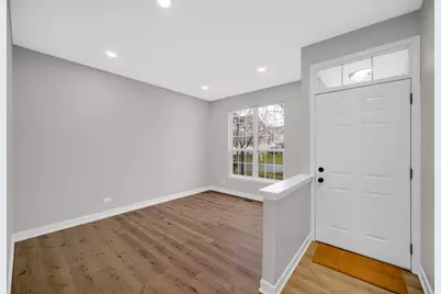 2205 Rossiter Parkway, Plainfield, IL 60586 - Photo 4